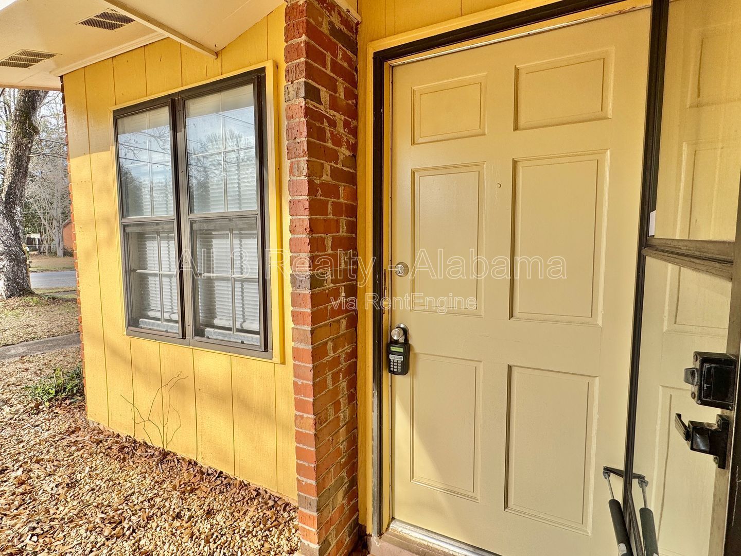 Charming updated 3-bedroom home! property image