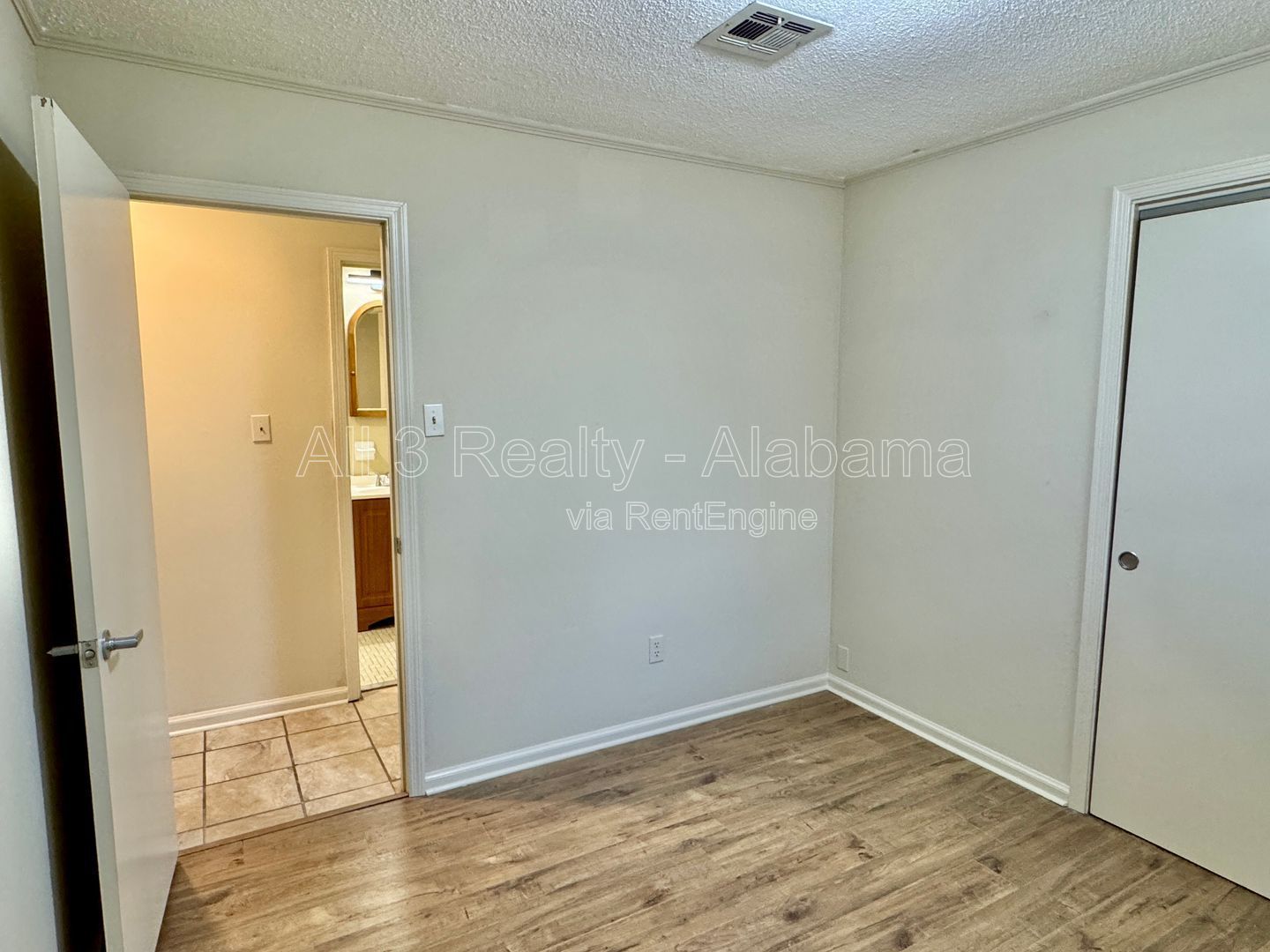 Charming updated 3-bedroom home! property image