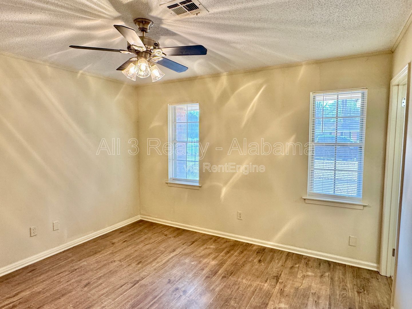 Charming updated 3-bedroom home! property image