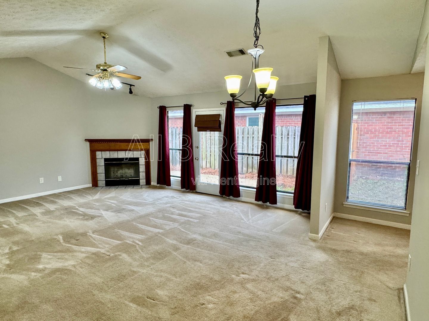 Charming 2-Bedroom Home with Great Curb Appeal! property image