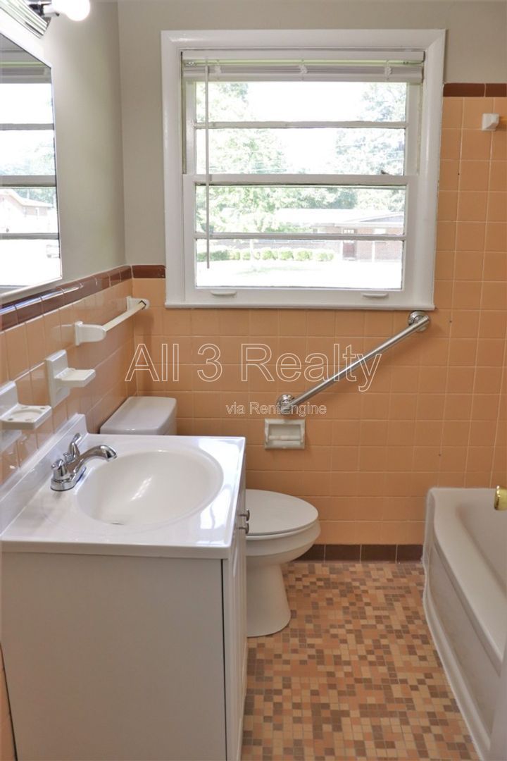 3-Bedroom thats move-in ready and just waiting for you. property image