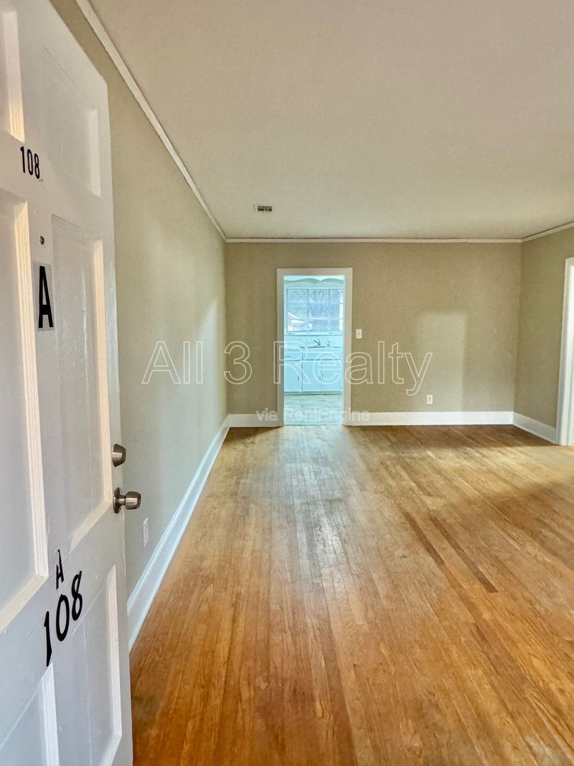 2-Bedroom BEAUTIFUL BRICK DUPLEX!!! property image