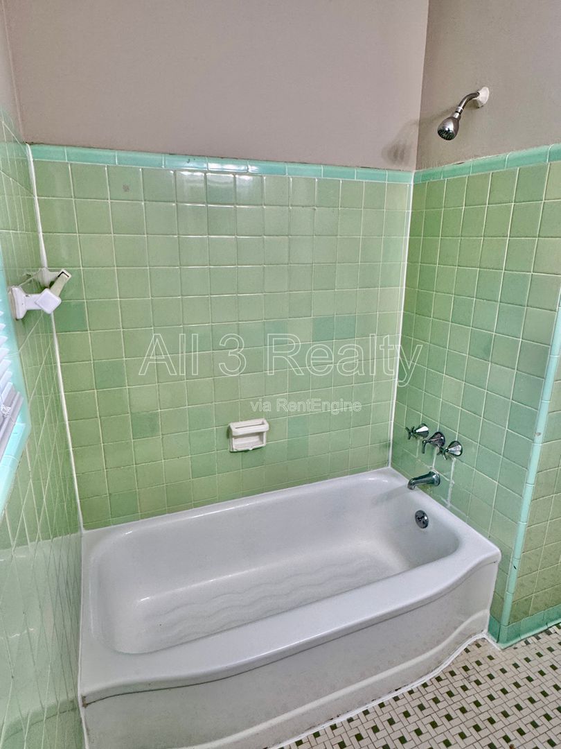 2-Bedroom BEAUTIFUL BRICK DUPLEX!!! property image