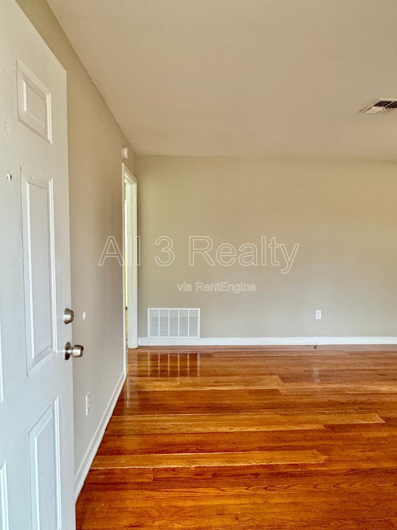 $500.00 Deposit  with Approval and move in by 1/31 property image