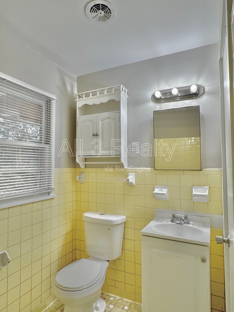 $500.00 Deposit  with Approval and move in by 1/31 property image