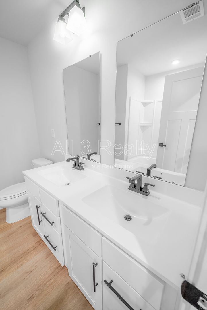 Welcome to this stunning 5-bedroom, 3-bathroom home located in the vibrant community of McDonough, GA. property image