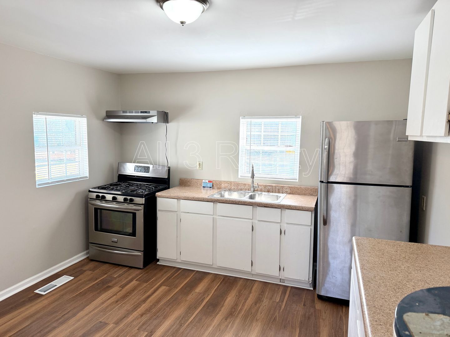 Welcome to this charming 2-bedroom, 1-bathroom home located in the vibrant community of Fairburn, GA. property image