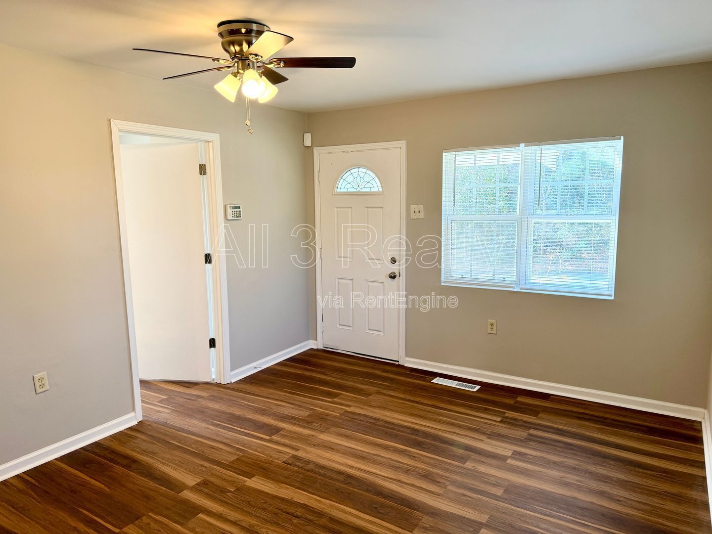 Welcome to this charming 2-bedroom, 1-bathroom home located in the vibrant community of Fairburn, GA. property image