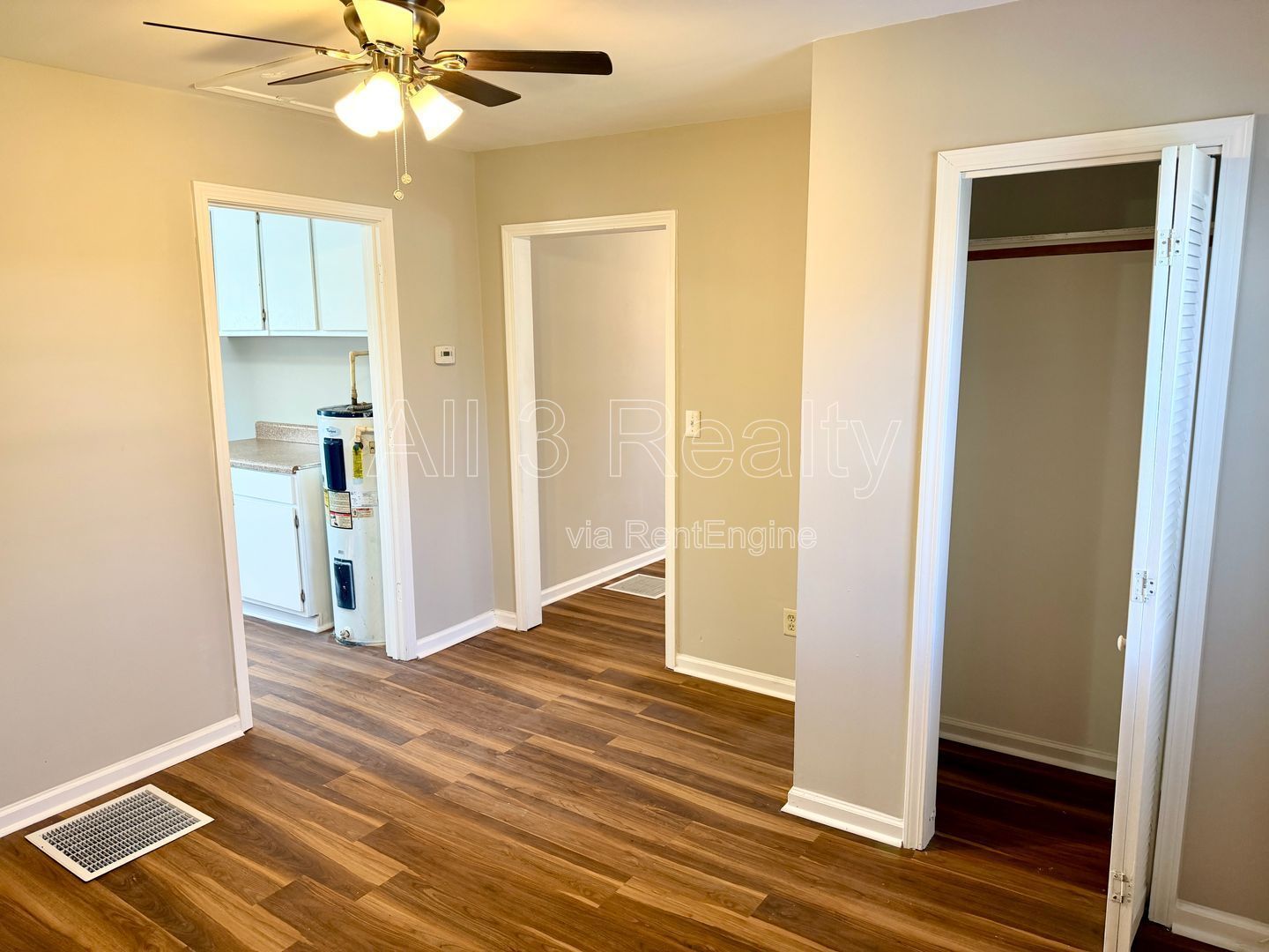 Welcome to this charming 2-bedroom, 1-bathroom home located in the vibrant community of Fairburn, GA. property image