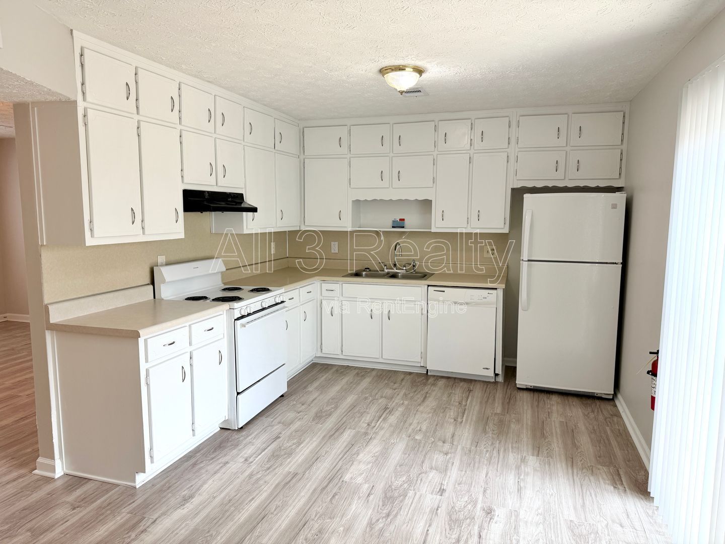 Welcome to this beautifully renovated home located in the charming town of Stockbridge, GA. property image