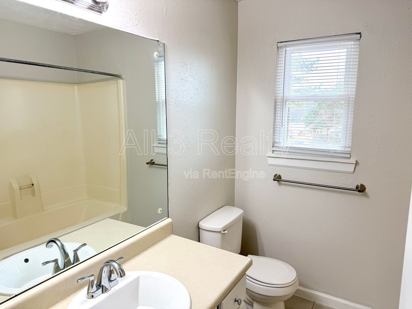 Welcome to this beautifully renovated home located in the charming town of Stockbridge, GA. property image