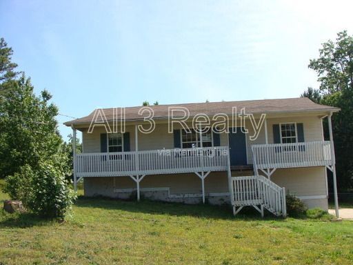 Full of Charm: 3 Bedroom / 2 Bathroom Home in Dallas! property image