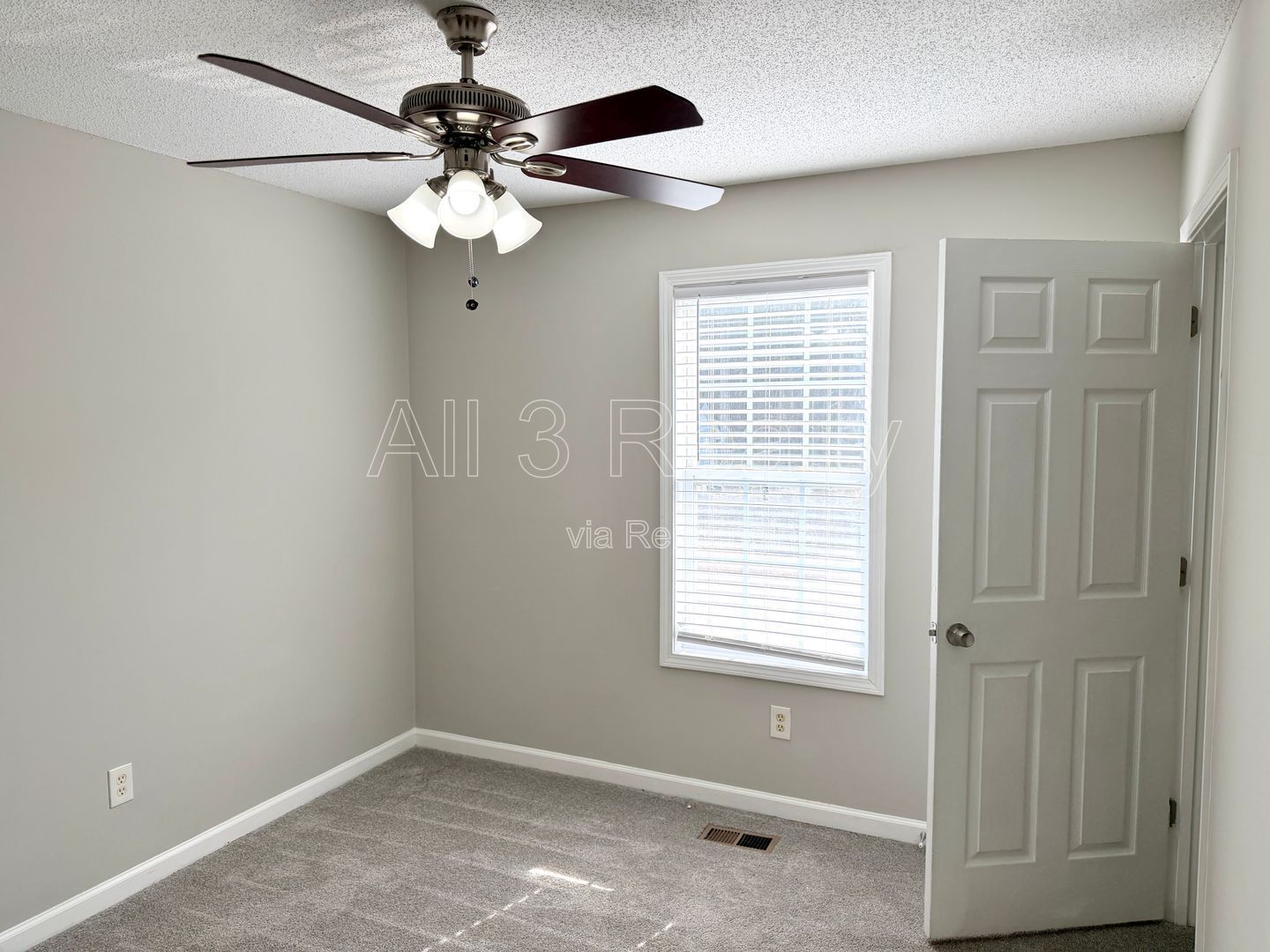 Welcome to this stunning 3-bedroom, 2-bathroom home located in the vibrant community of Villa Rica, GA. property image