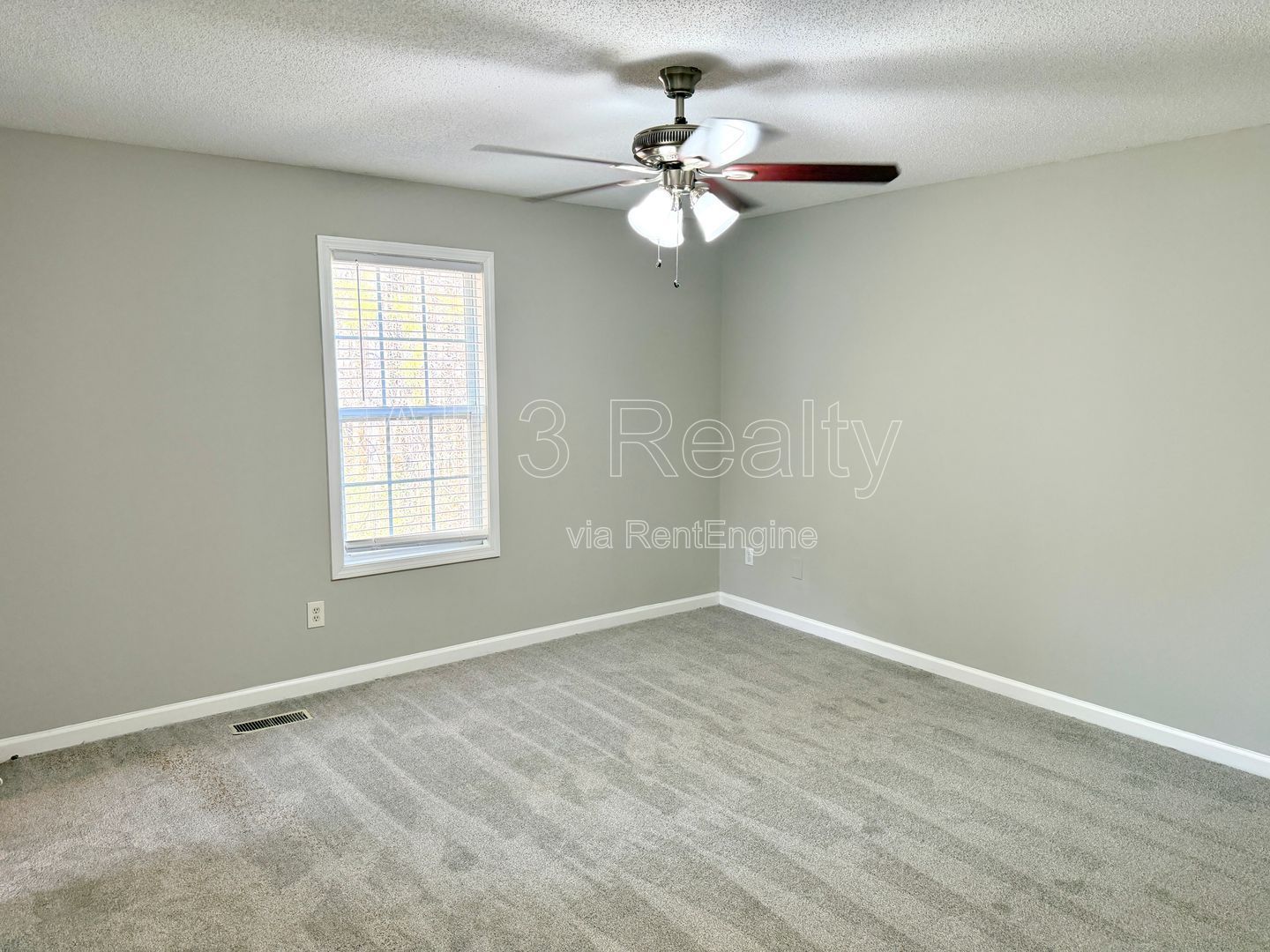 Welcome to this stunning 3-bedroom, 2-bathroom home located in the vibrant community of Villa Rica, GA. property image