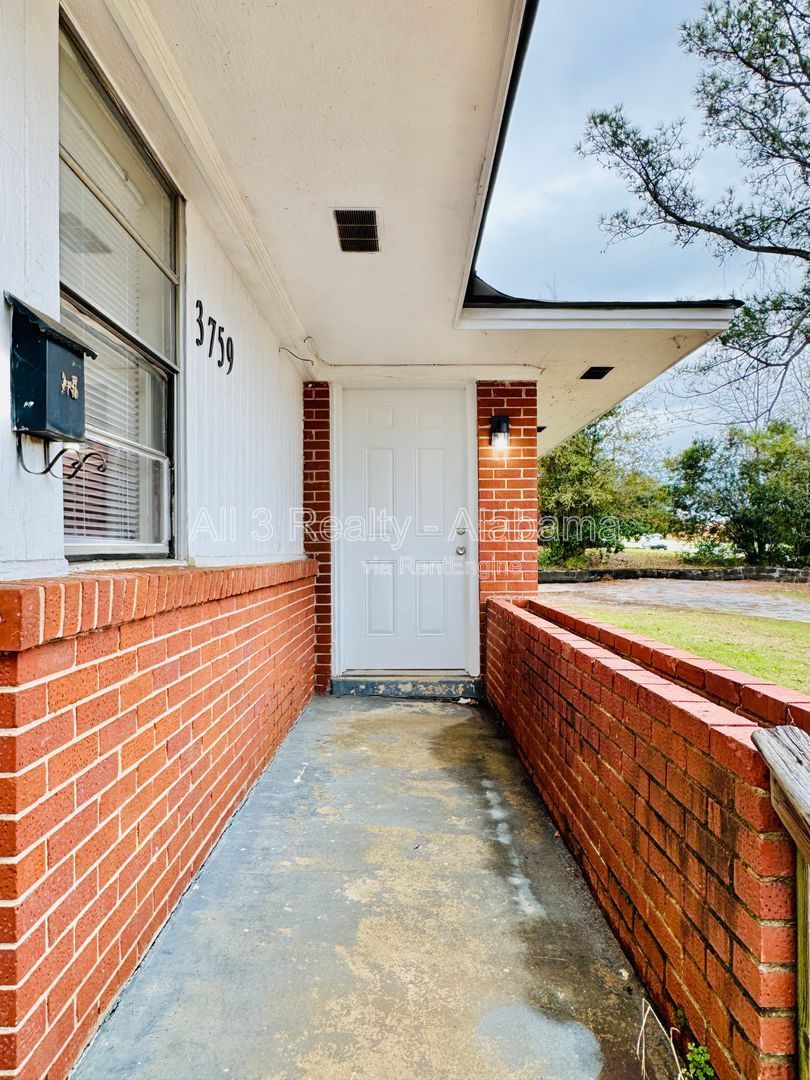 2-Bedroom home is truly move-in ready! property image