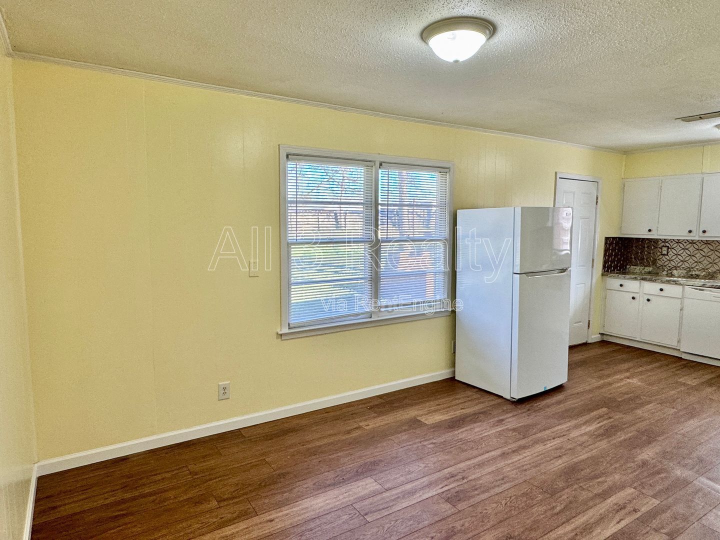 Adorable 3-bedroom!! property image