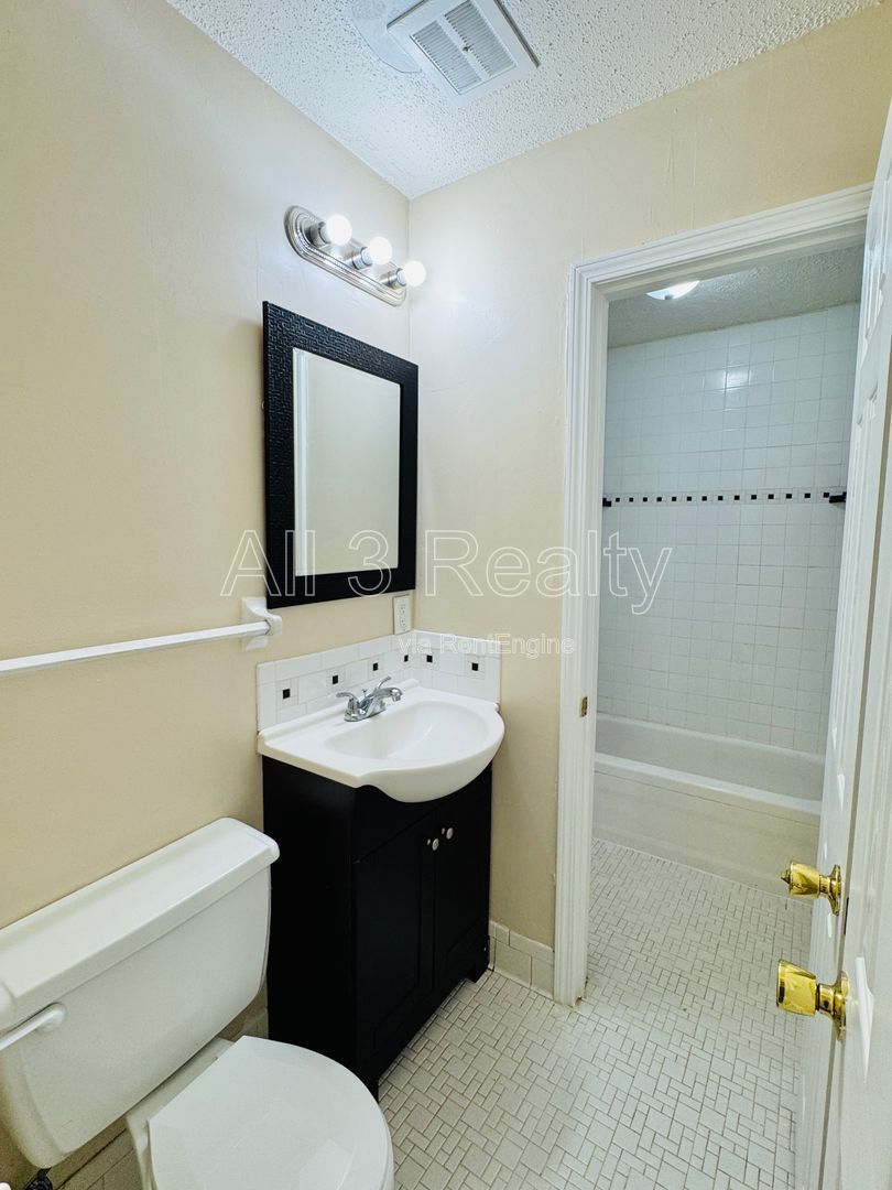 Adorable 3-bedroom!! property image