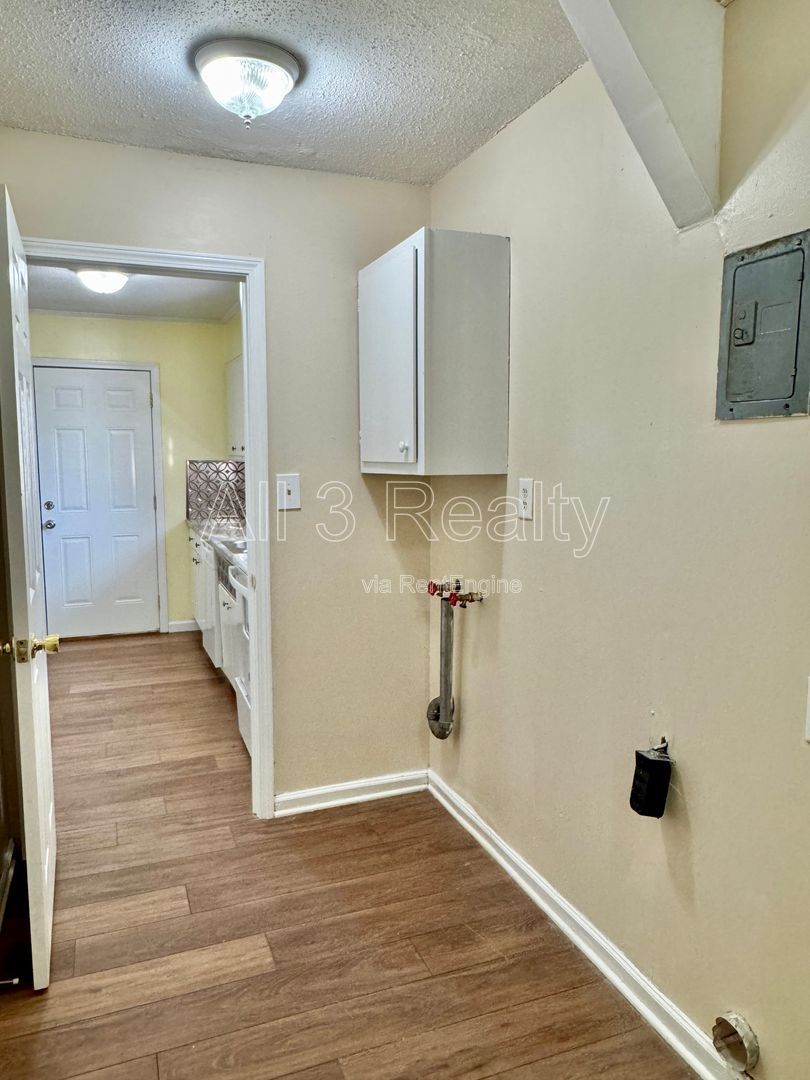 Adorable 3-bedroom!! property image