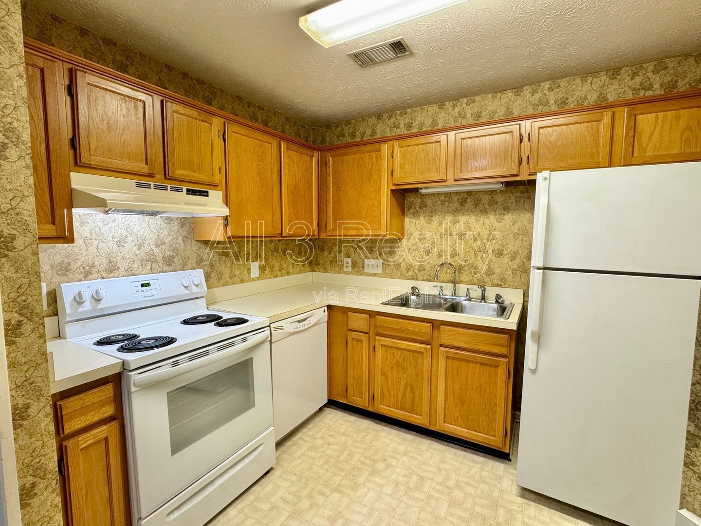 Charming 2-Bedroom Home with Great Curb Appeal! property image