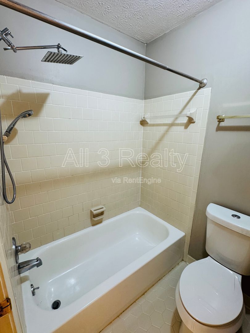 Charming 2-Bedroom Home with Great Curb Appeal! property image