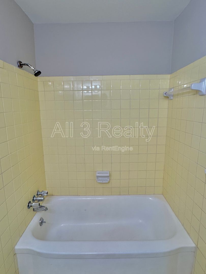 $500.00 Deposit  with Approval and move in by 1/31 property image