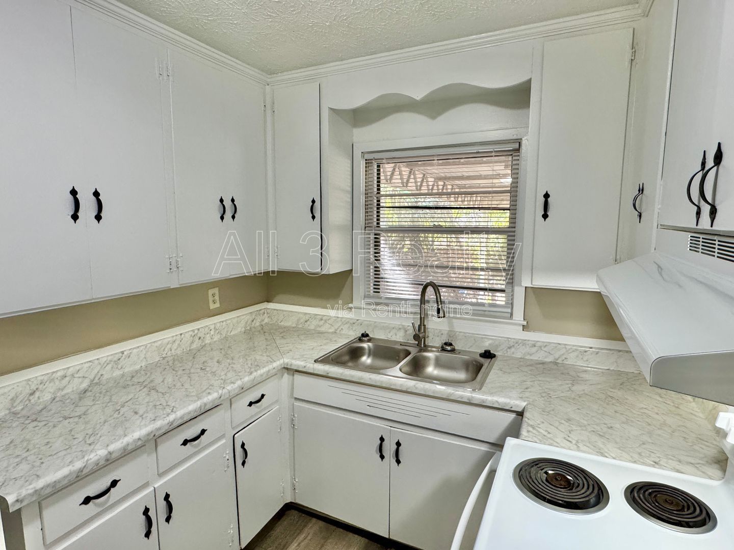 3-Bedroom -Bright, Charming, and Move-In Ready! property image