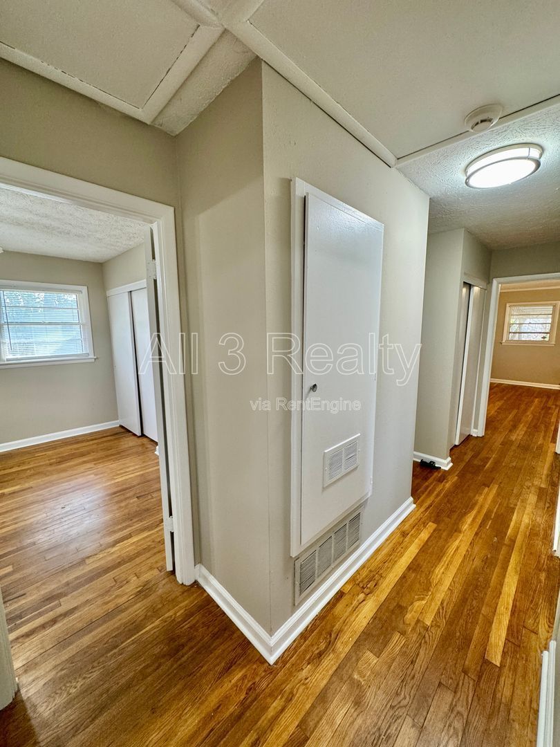 3-Bedroom -Bright, Charming, and Move-In Ready! property image