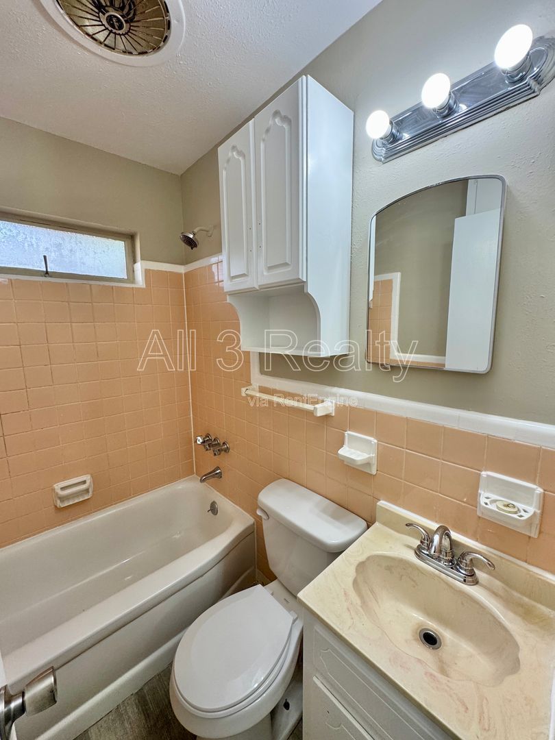 3-Bedroom -Bright, Charming, and Move-In Ready! property image