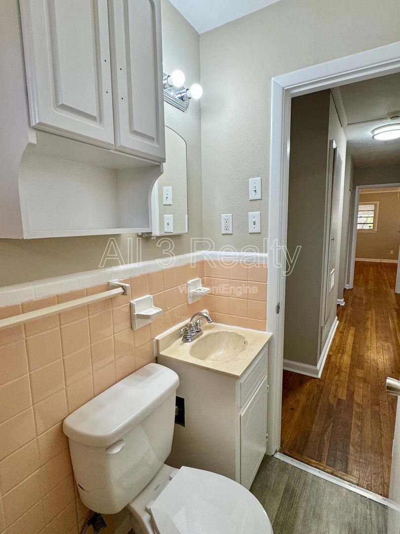3-Bedroom -Bright, Charming, and Move-In Ready! property image