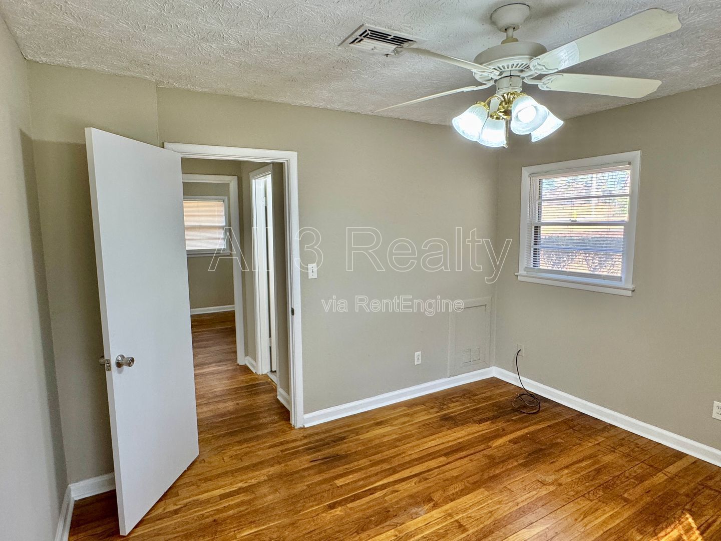 3-Bedroom -Bright, Charming, and Move-In Ready! property image