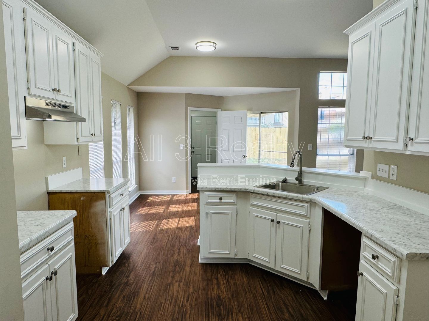 Stunning 3-Bedroom in Carriage Hills property image