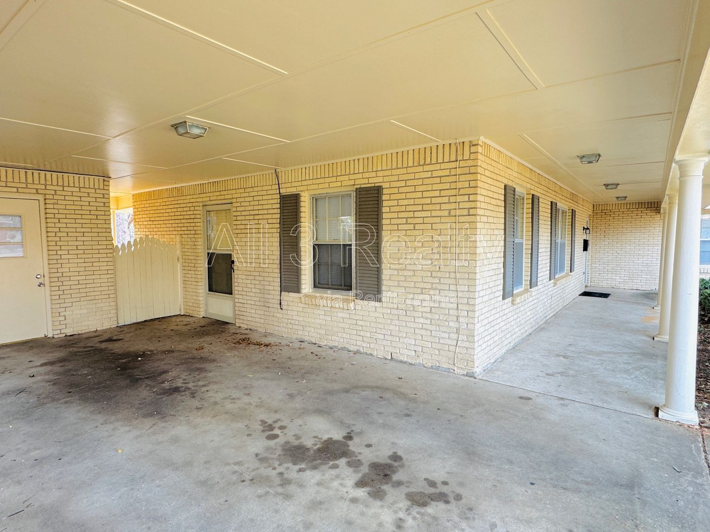 3-Bedroom with charming front porch! property image