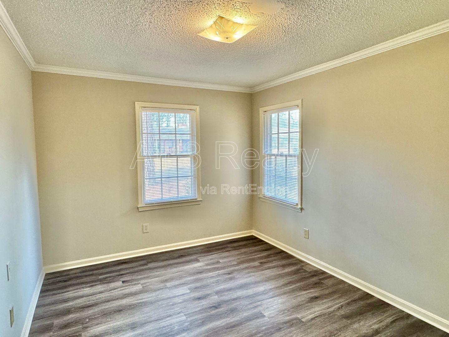 3-Bedroom with charming front porch! property image