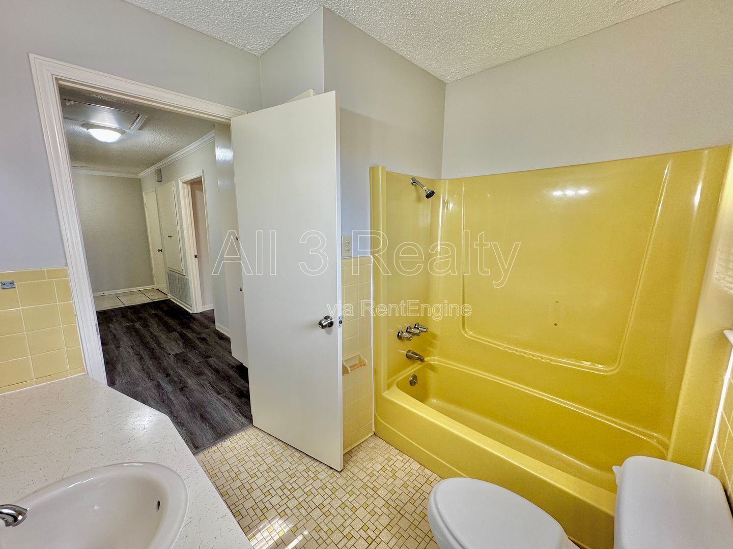 3-Bedroom with charming front porch! property image