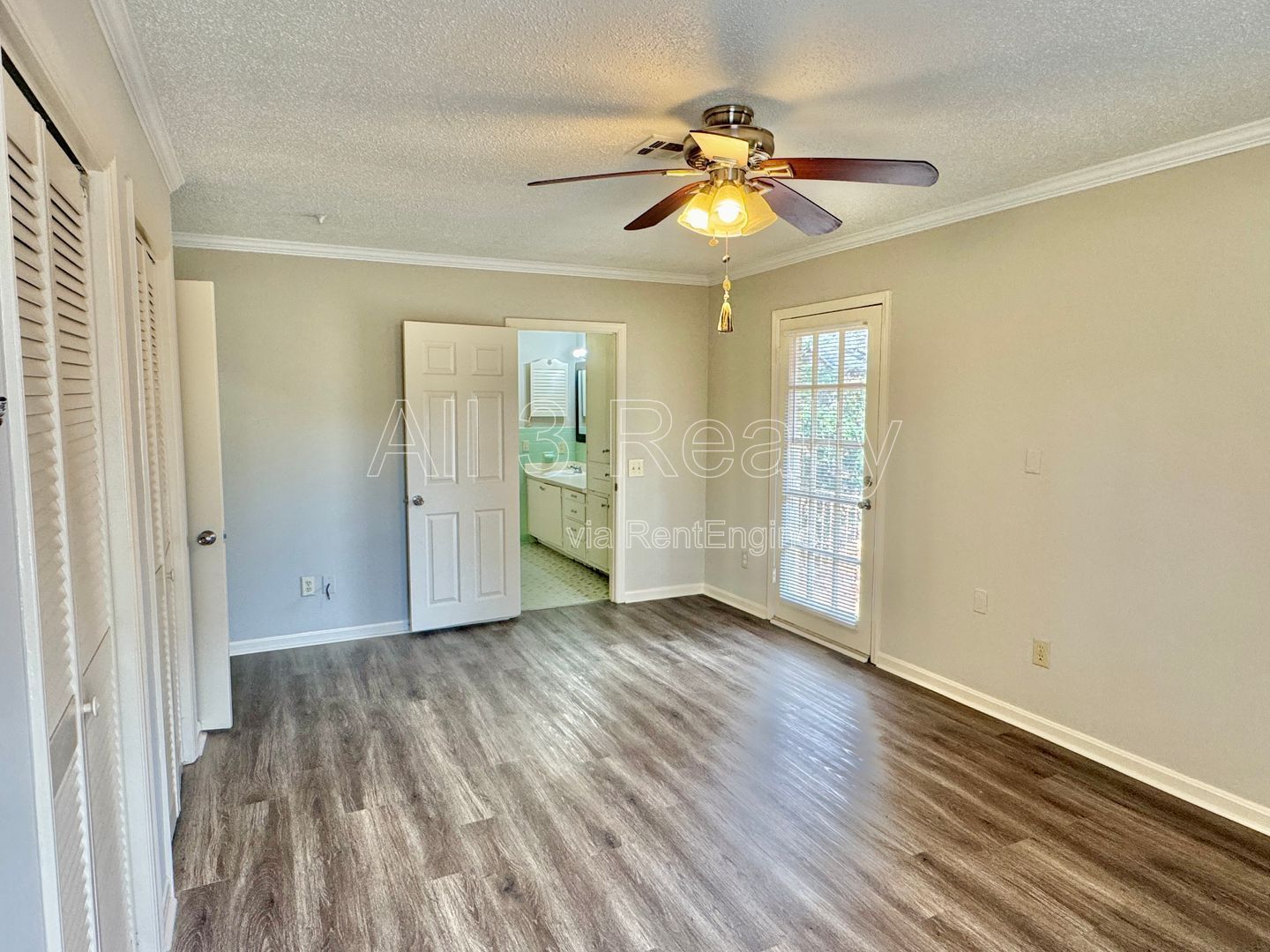 3-Bedroom with charming front porch! property image