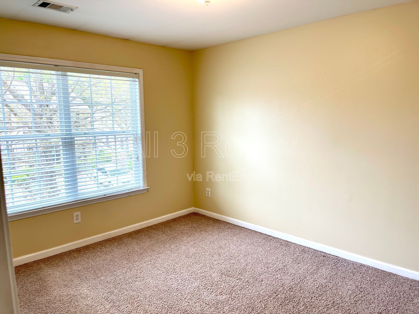 Welcome to this stunning 3-bedroom, 2.5-bathroom townhome, perfectly situated in the vibrant heart of Atlanta, GA. property image