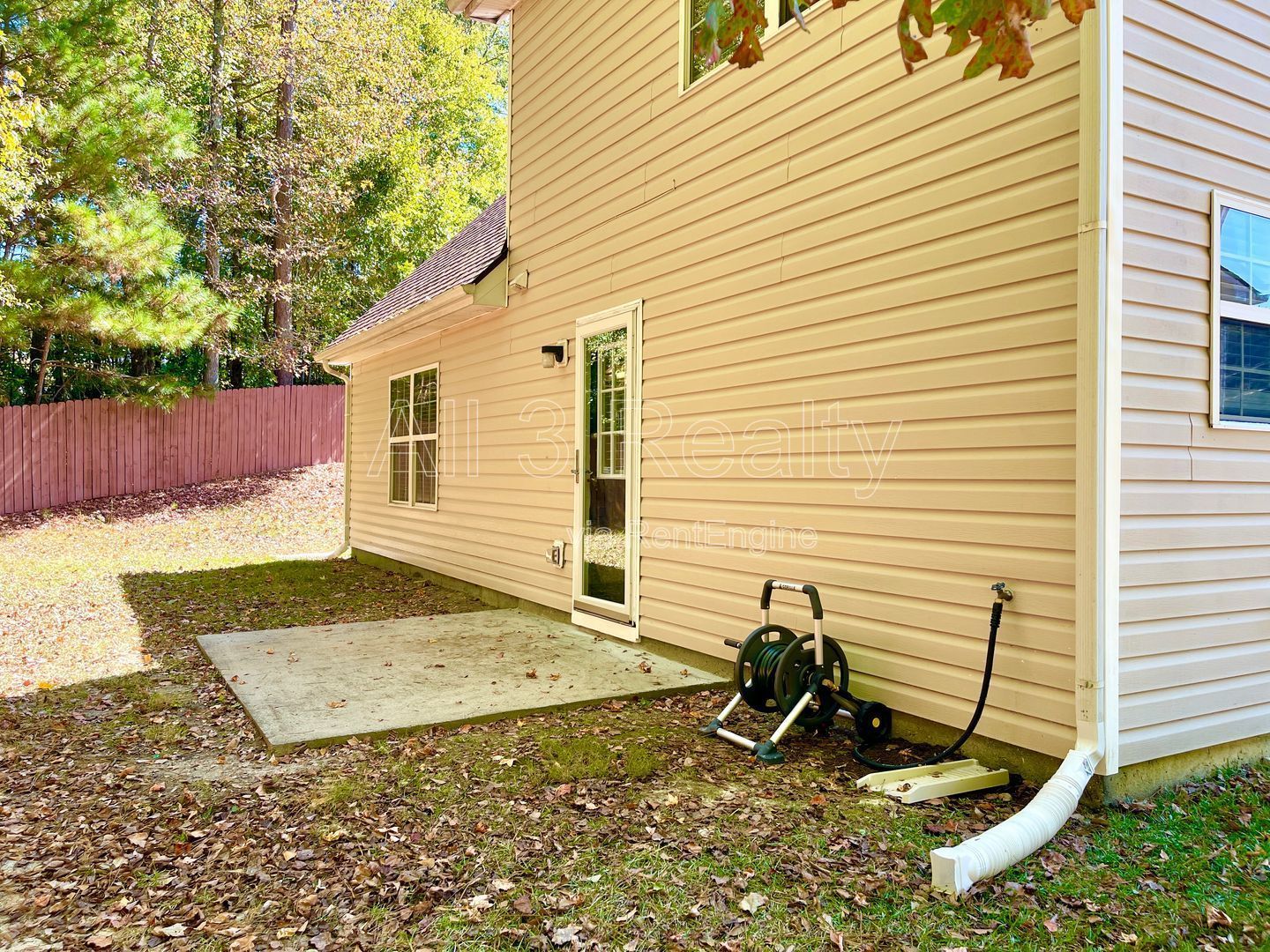 Welcome to this beautifully updated 3-bedroom, 3-bathroom home in College Park! property image