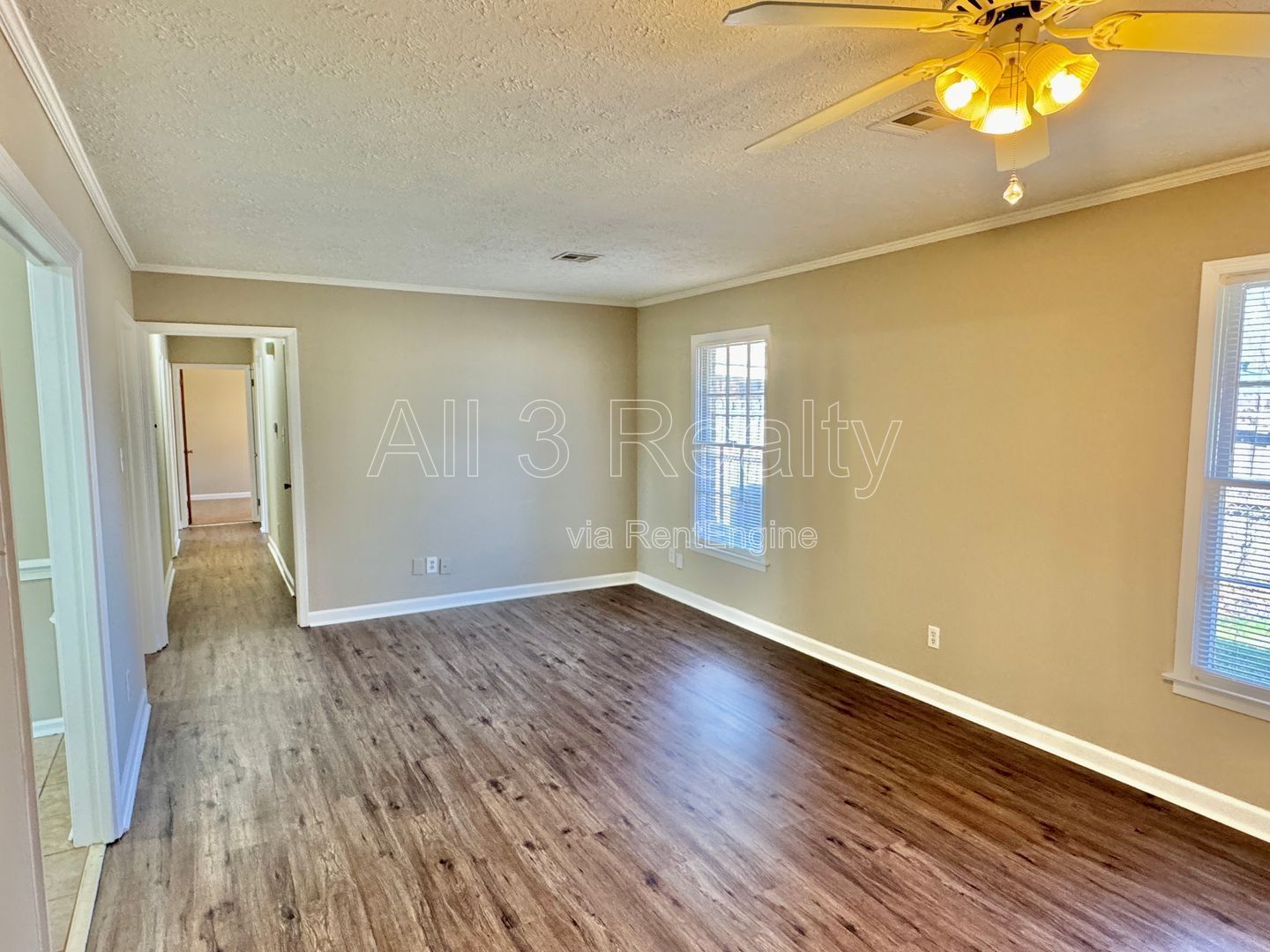 3-Bedroom Ranch in Forest Hills property image