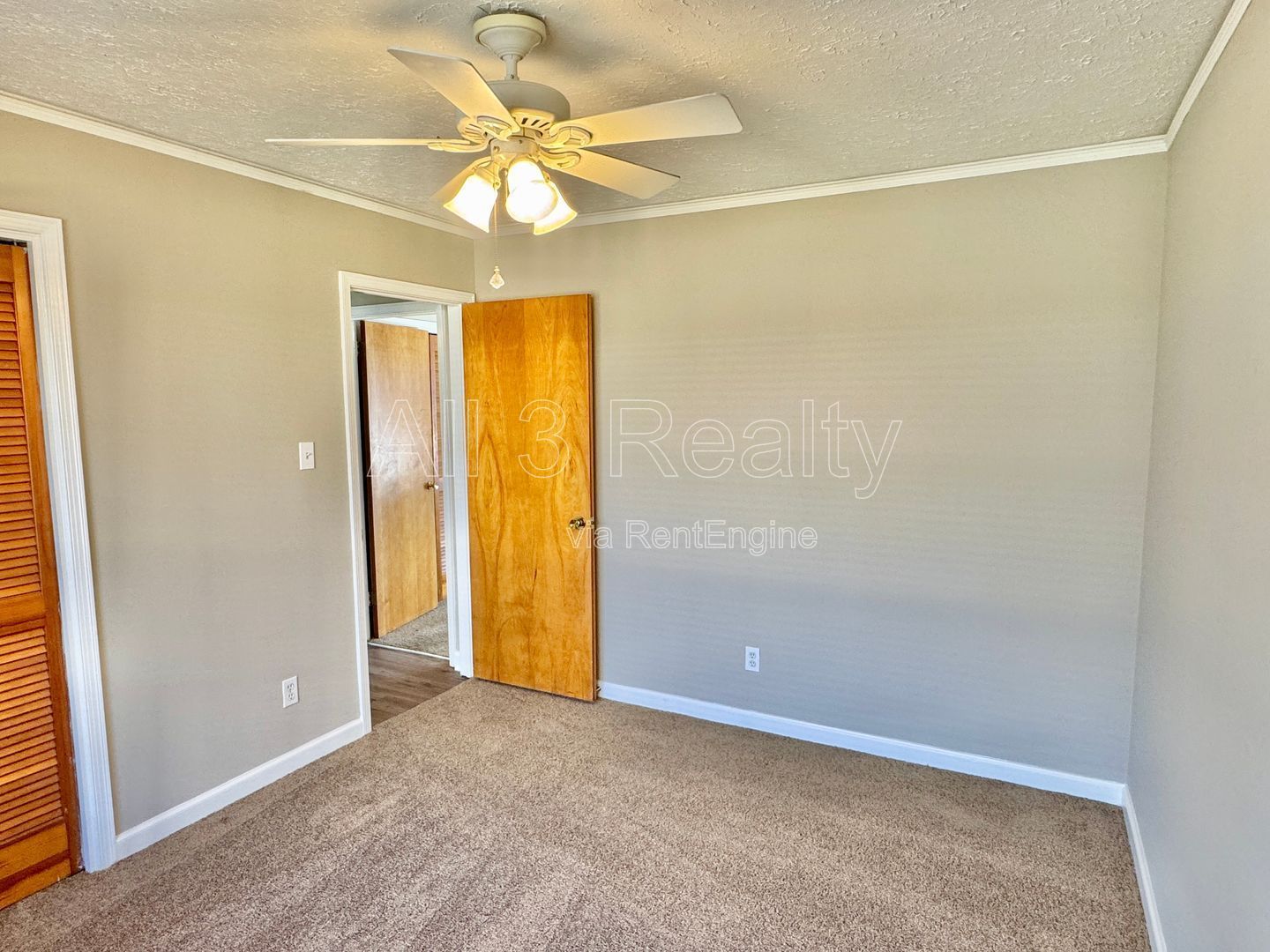 3-Bedroom Ranch in Forest Hills property image