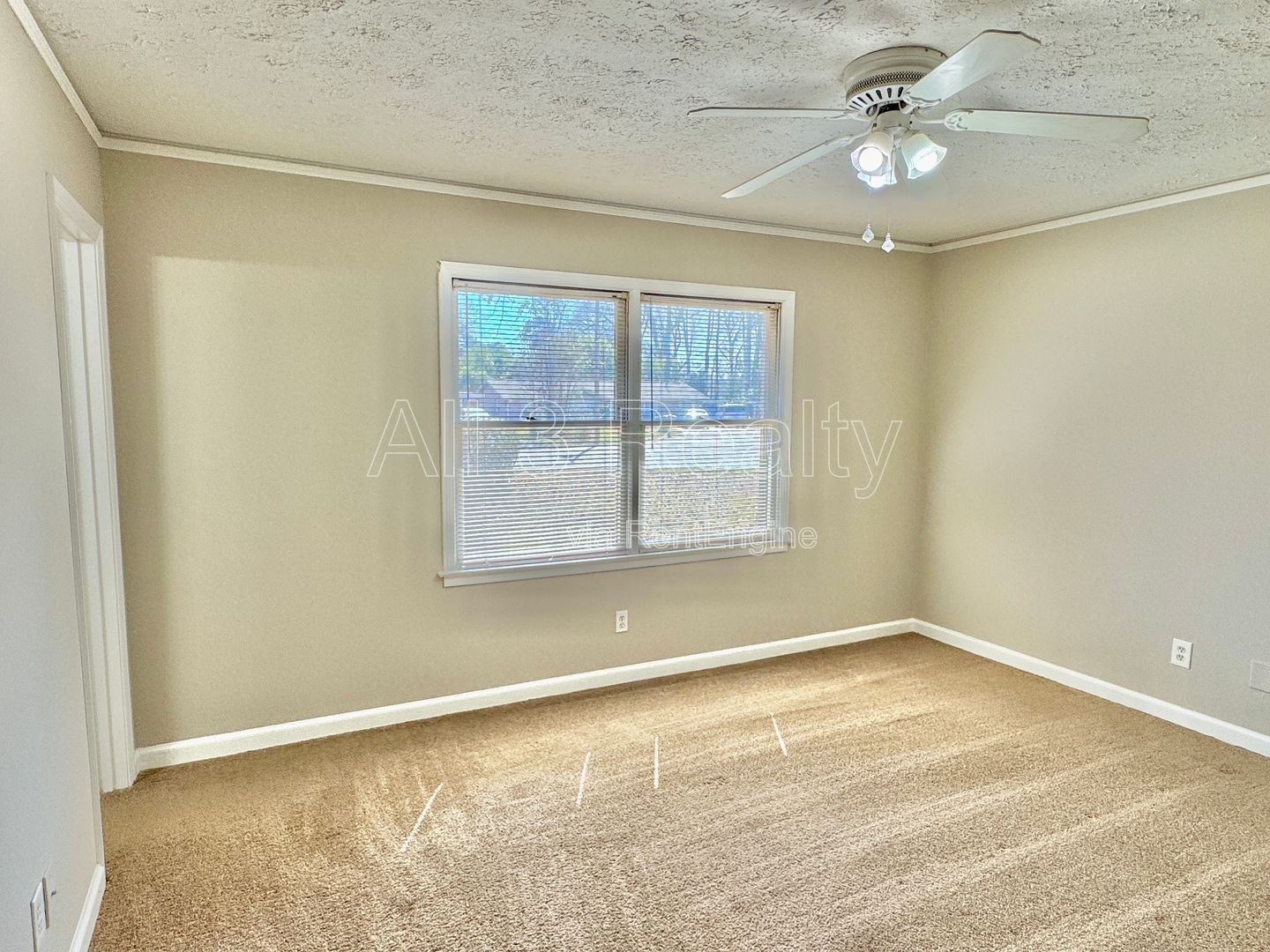 3-Bedroom Ranch in Forest Hills property image