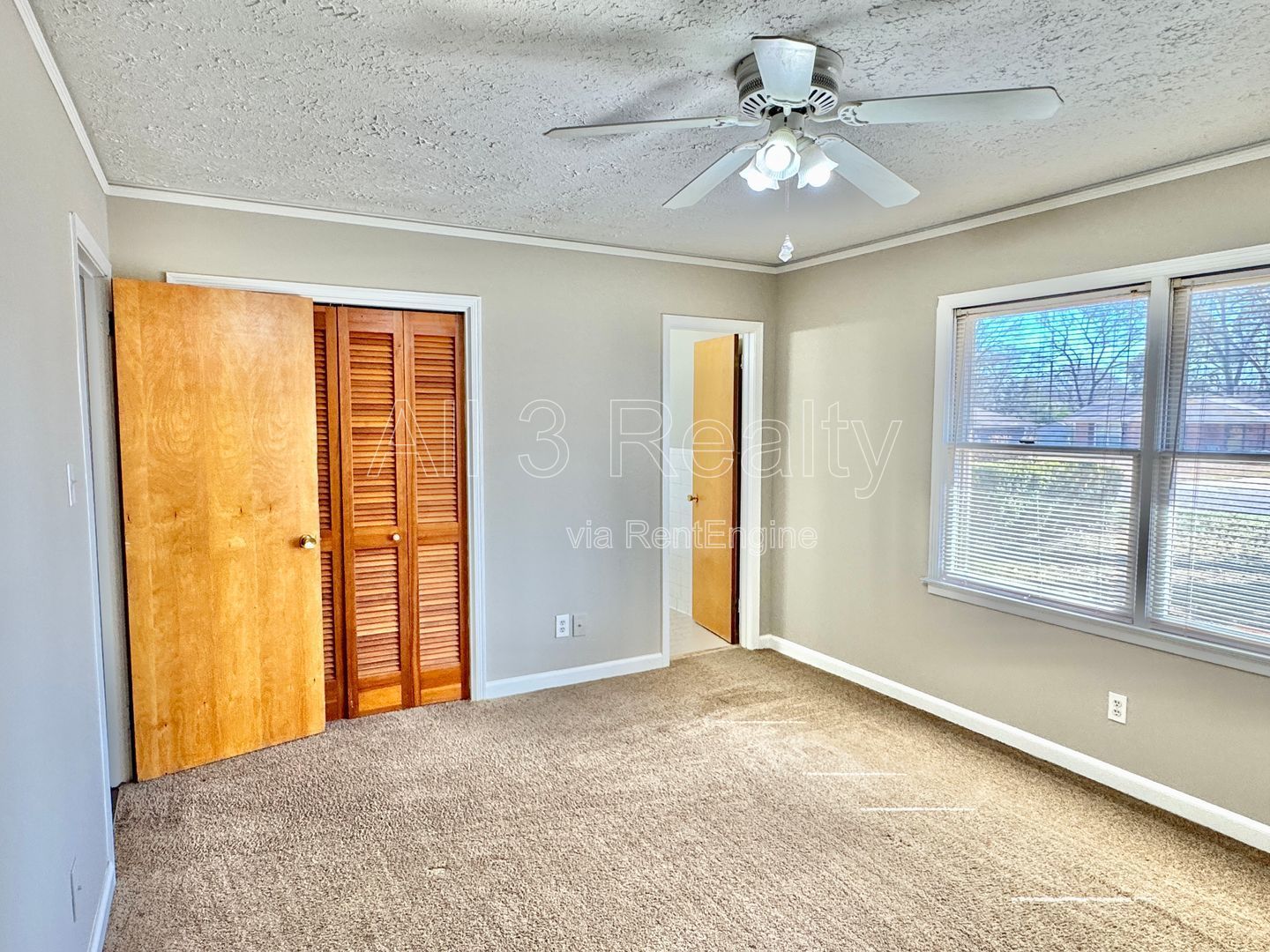 3-Bedroom Ranch in Forest Hills property image