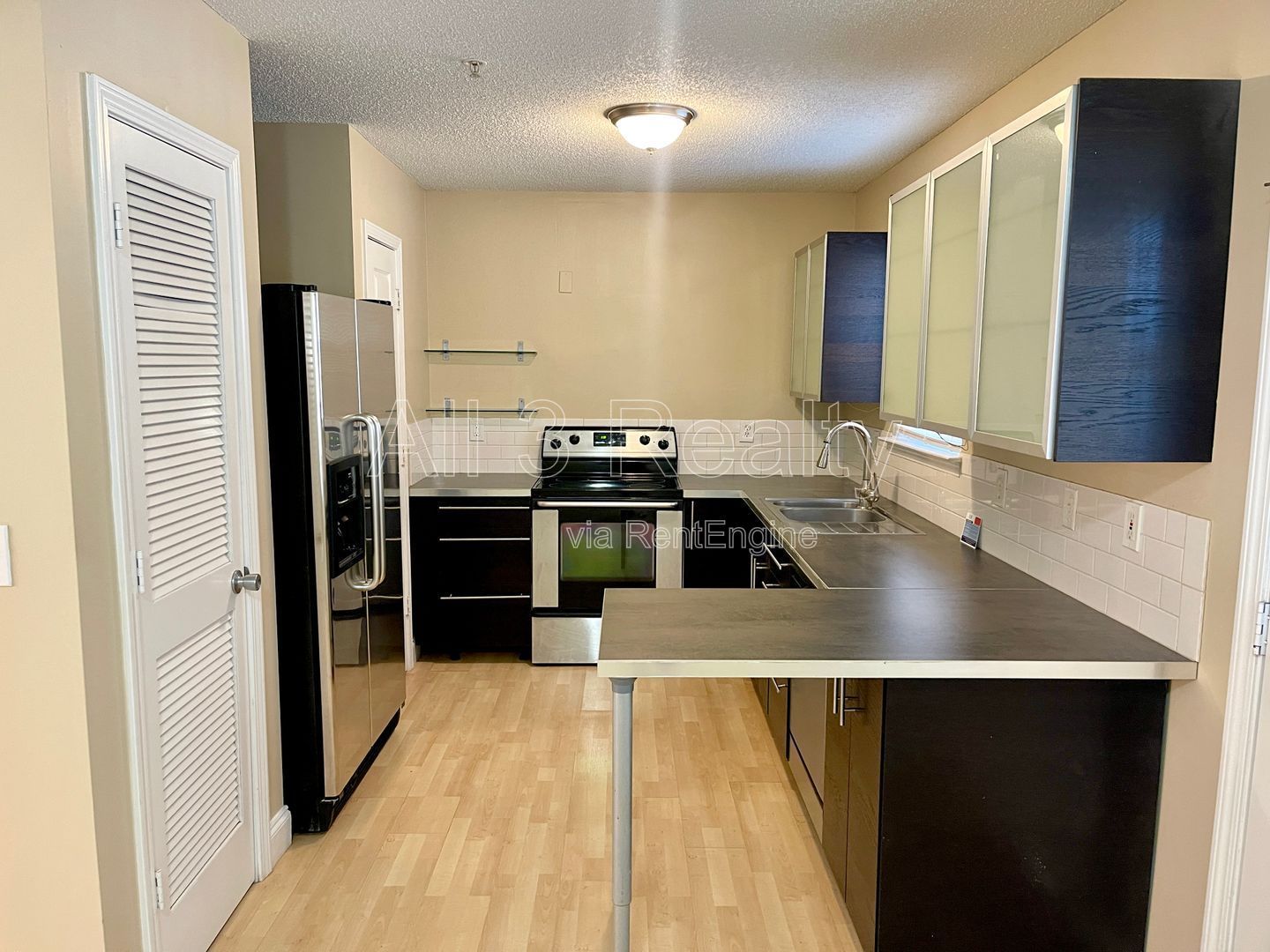 Welcome to this chic 2-story, 2-bed, 2.5-bath home in the heart of McDonough, GA. property image