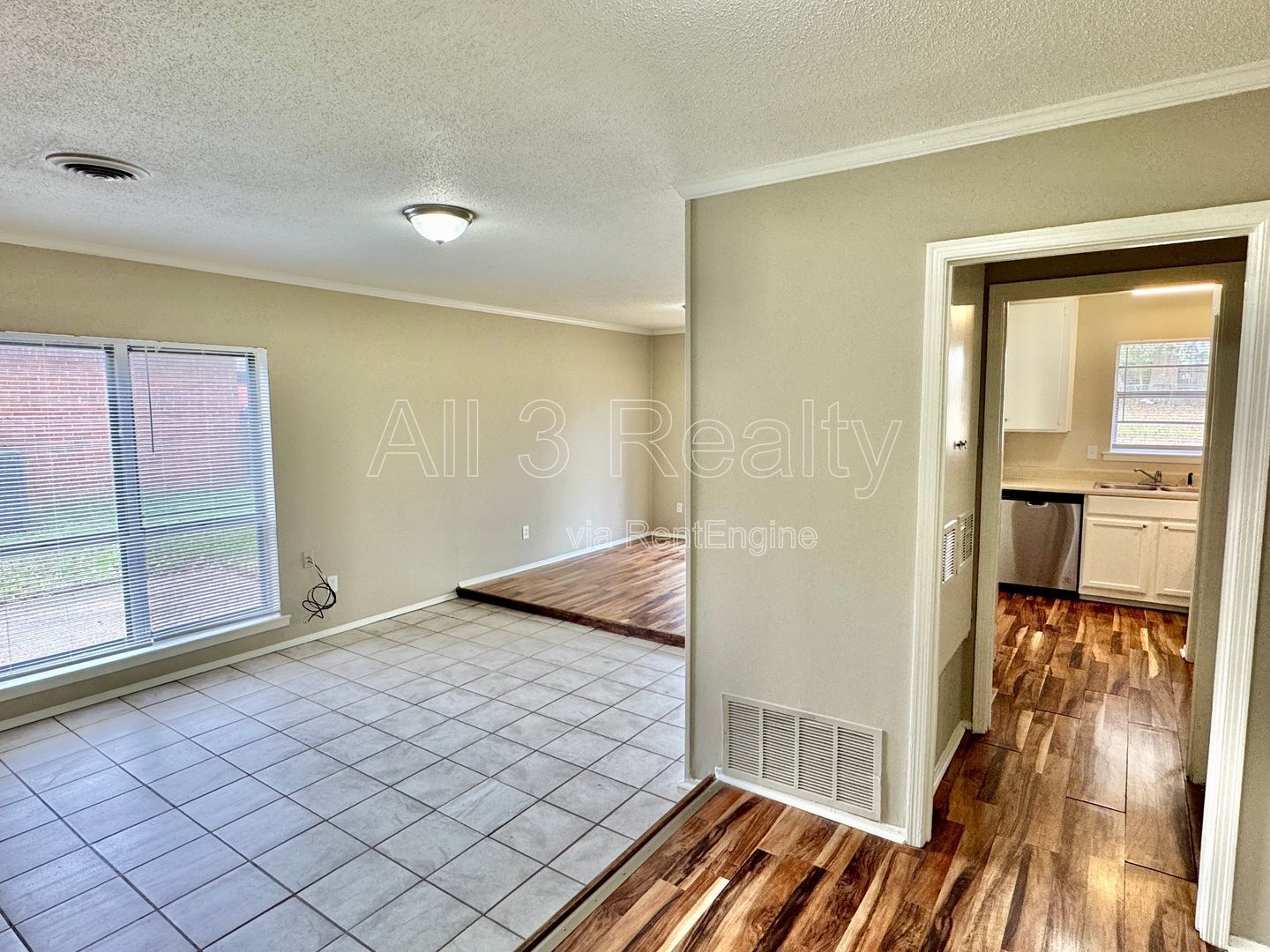 3 Bedroom / 2 Bathroom home is ready to impress! property image