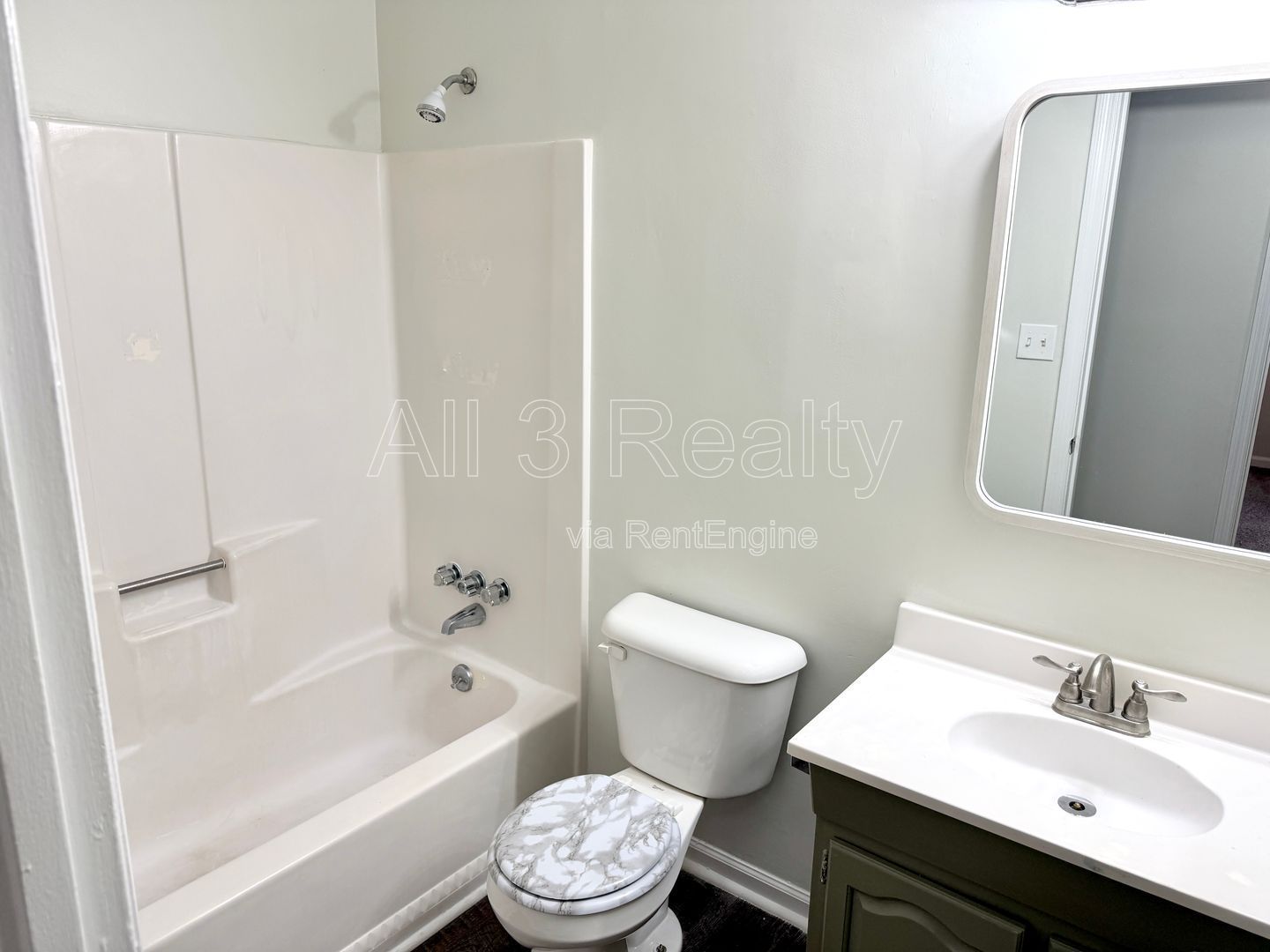 Welcome to this charming 3-bedroom, 2-bathroom home located in the vibrant community of Lithonia, GA. property image