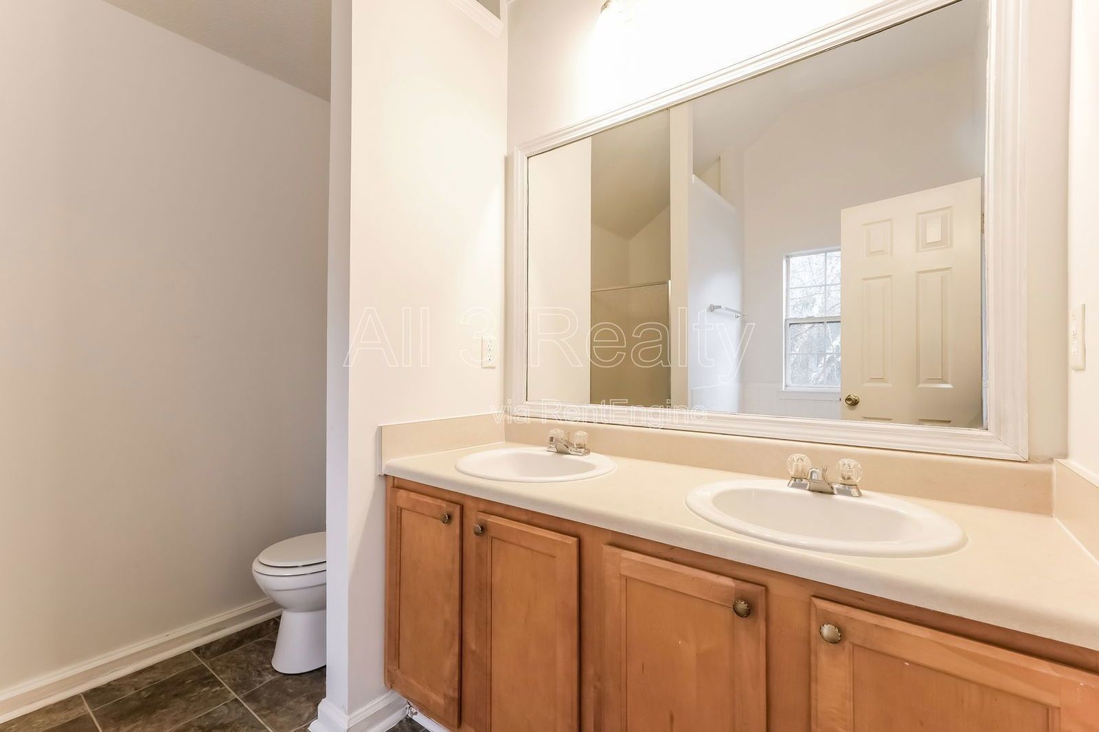 Located in Hampton, GA, this spacious 4-bedroom, 2.5-bath home offers generous living areas and abundant natural light throughout. property image