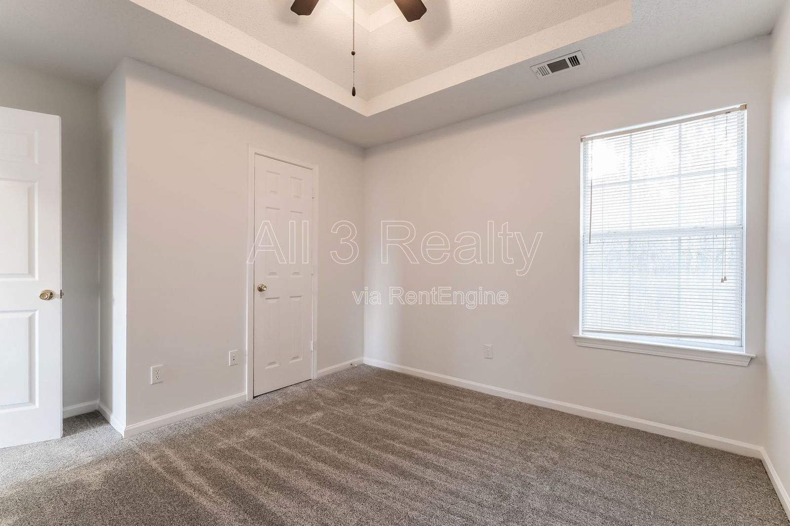 Located in Hampton, GA, this spacious 4-bedroom, 2.5-bath home offers generous living areas and abundant natural light throughout. property image