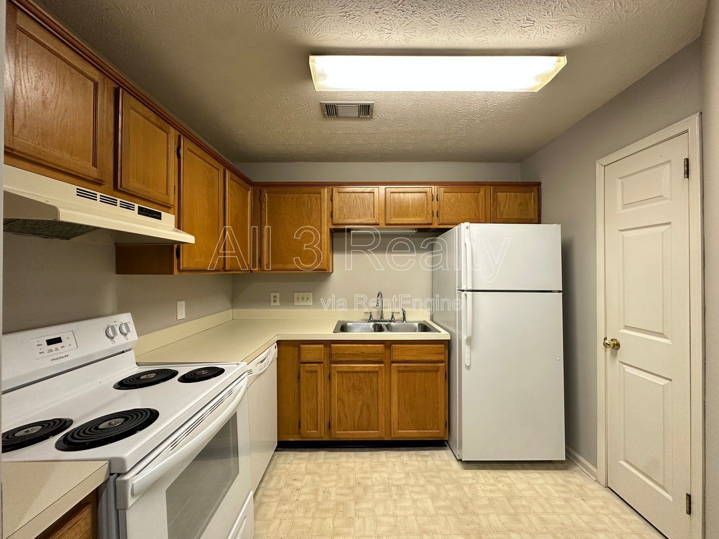 Charming 2-Bedroom Home with Great Curb Appeal! property image