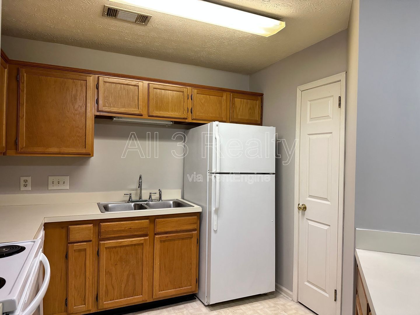 Charming 2-Bedroom Home with Great Curb Appeal! property image