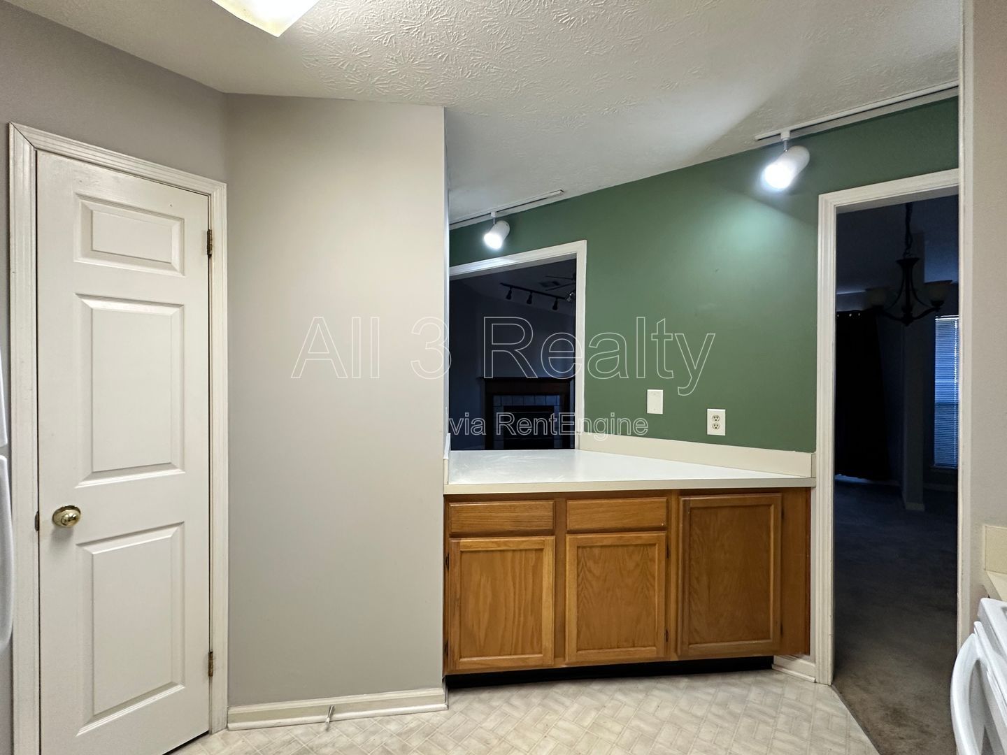 Charming 2-Bedroom Home with Great Curb Appeal! property image