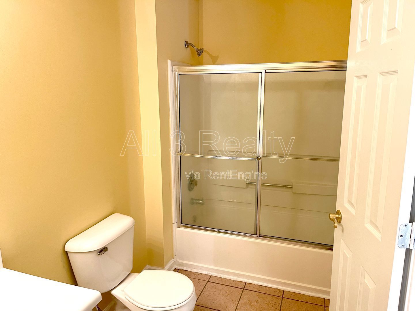 Welcome to this beautiful 3-bedroom, 2-bathroom house located in the desirable area of Jonesboro, GA. property image